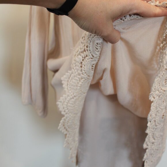 Andree by Unit Beautiful Lace Detailed Dress in Cream Size Medium - Picture 6 of 14